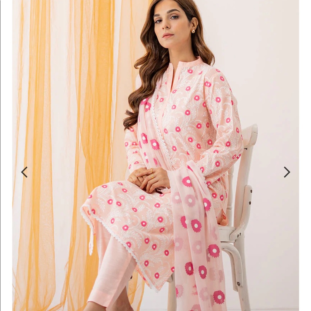 NWT designer pink floral Pakistani Indian kurti 😍 eid dawat semi formal 3 piece